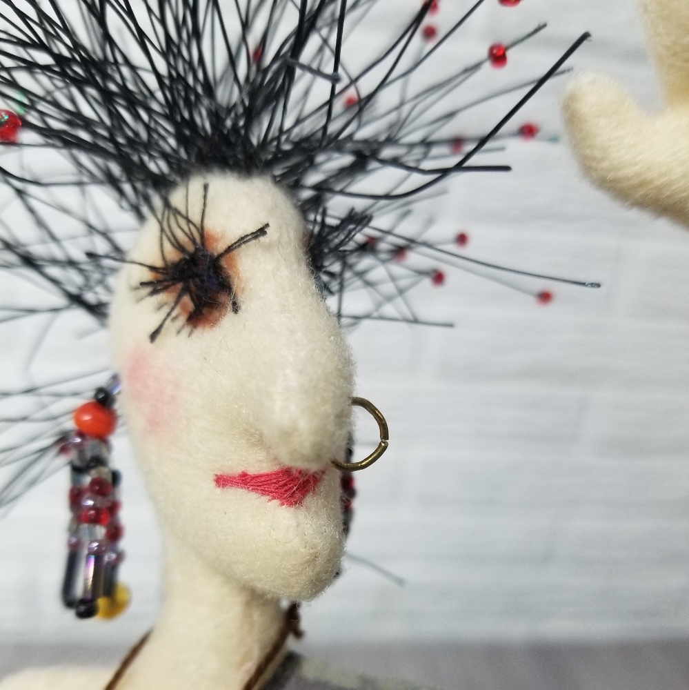 Punk Rocker Art decor doll - Picture 3 of 16